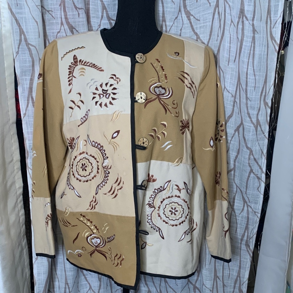 Vintage Indigo Moon Patchwork Embroidered Long-Sleeve Jacket - Beige & Tan